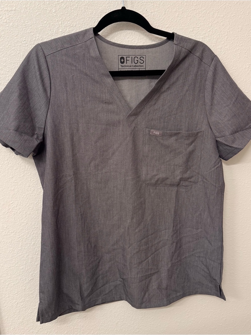 FIGS Women’s Gray V-Neck Scrub Top